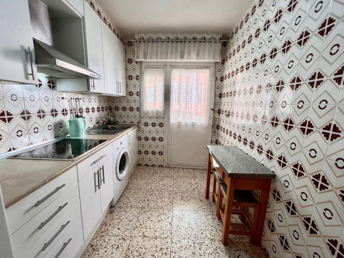 Uroczy Apartament Przy Playa De Los Locos Torrevieja Dış mekan fotoğraf
