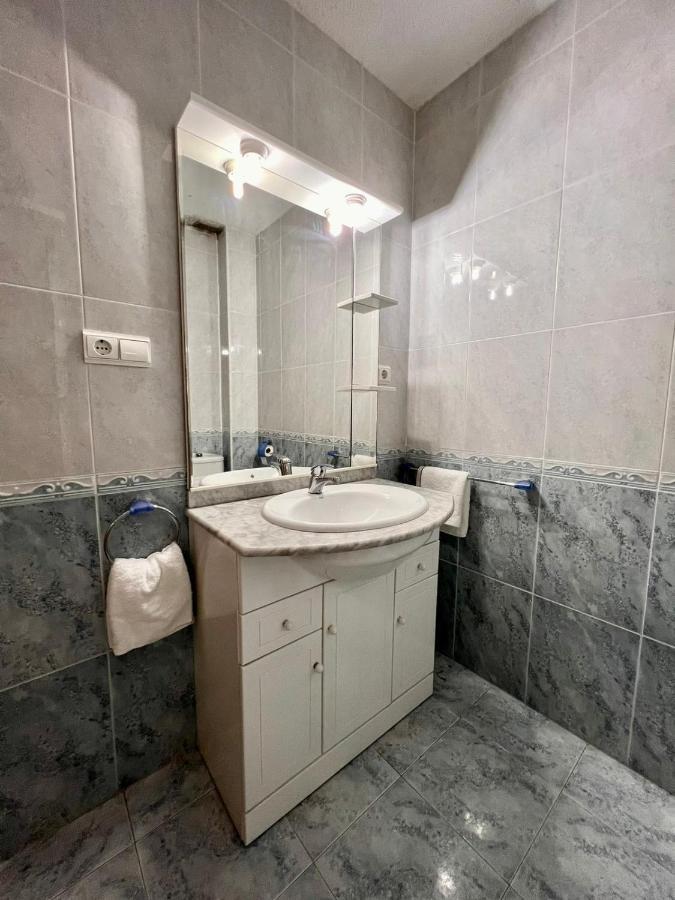 Uroczy Apartament Przy Playa De Los Locos Torrevieja Dış mekan fotoğraf