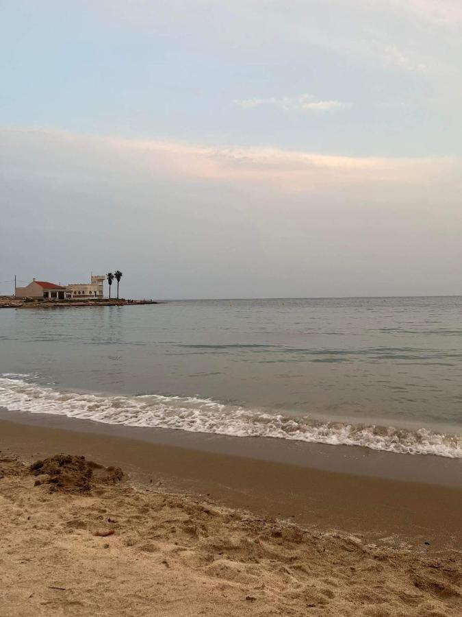 Uroczy Apartament Przy Playa De Los Locos Torrevieja Dış mekan fotoğraf