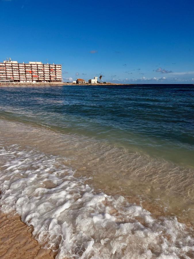 Uroczy Apartament Przy Playa De Los Locos Torrevieja Dış mekan fotoğraf